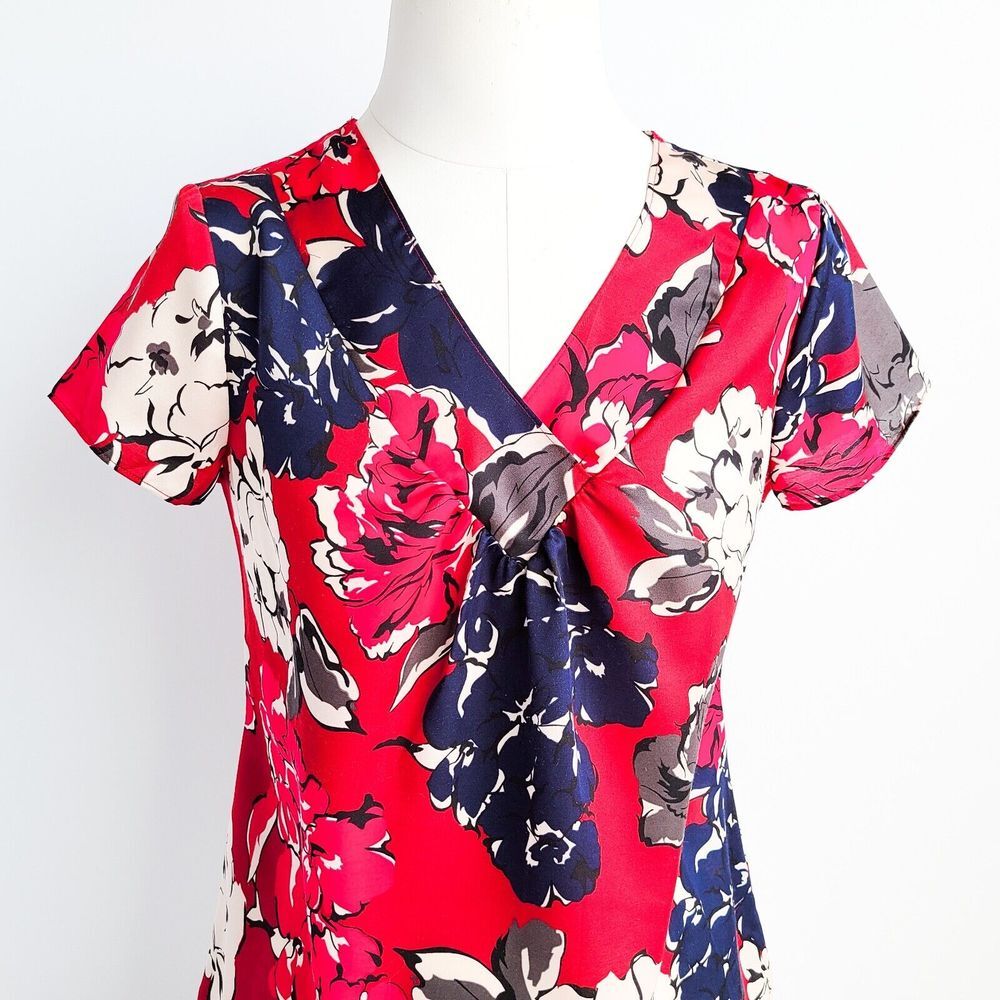 Talbots Short Sleeve Blouse Top Womens 2P Floral V-Neck Multicolor New w/ Tag - Picture 2 of 7